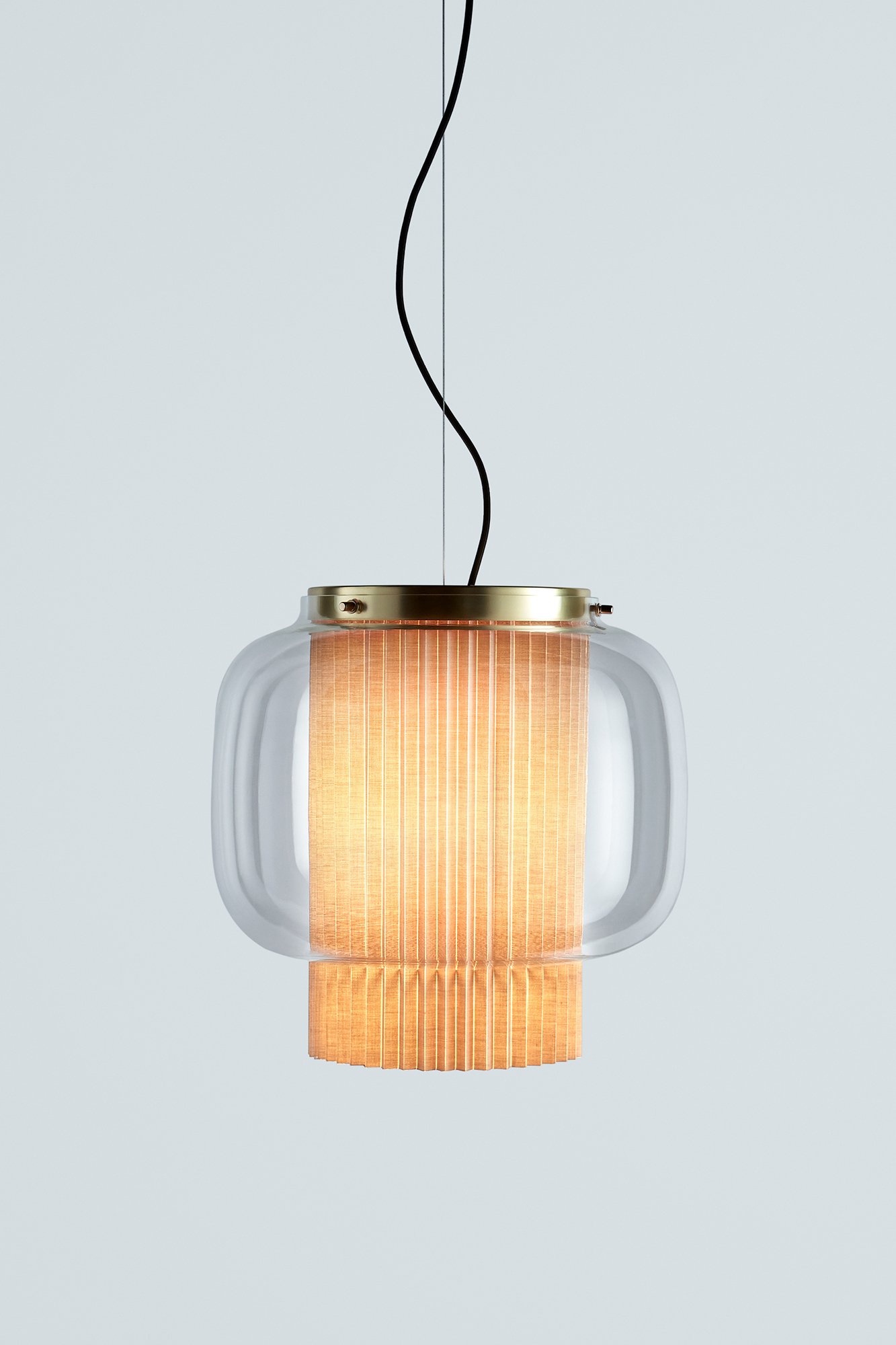 Parachilna lighting